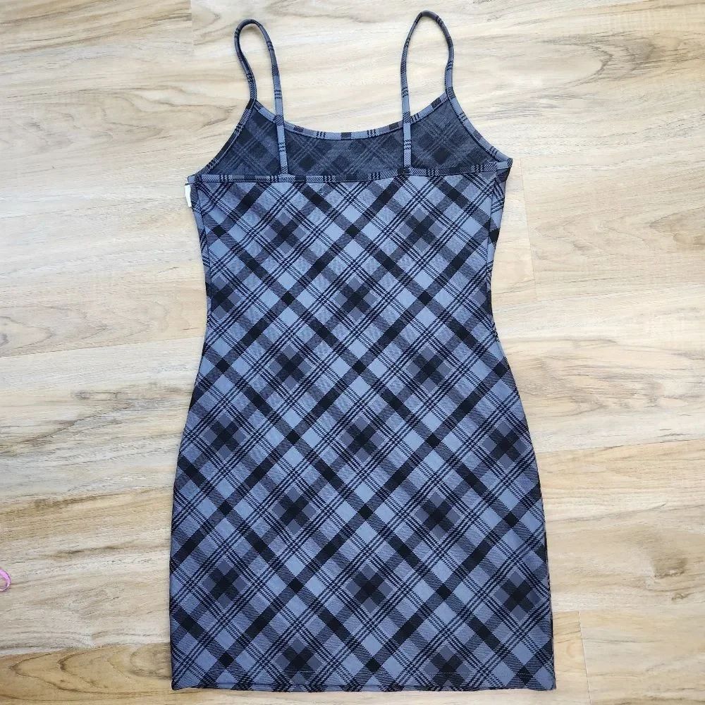 🔹️Arizona Jeans Black & Gray Plaid 90s Cami Dress Medium - Picture 5 of 9